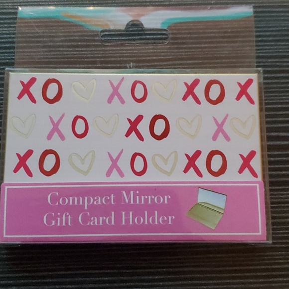 XOXO & 💕 COMPACT MIRROR WITH CARD HOLDER - Picture 2 of 9